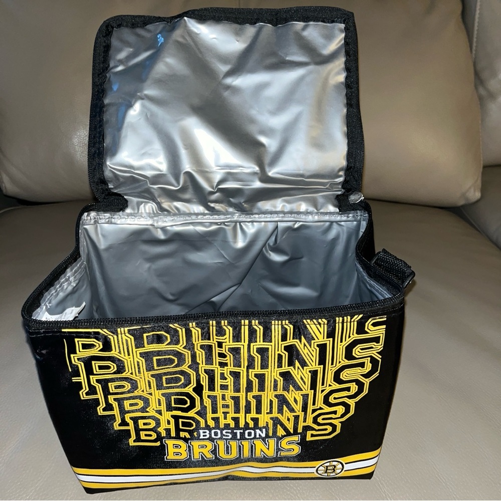 New NHL BOSTON BRUINS Team Lunch Bag Insulated with Strap byForever Collectibles